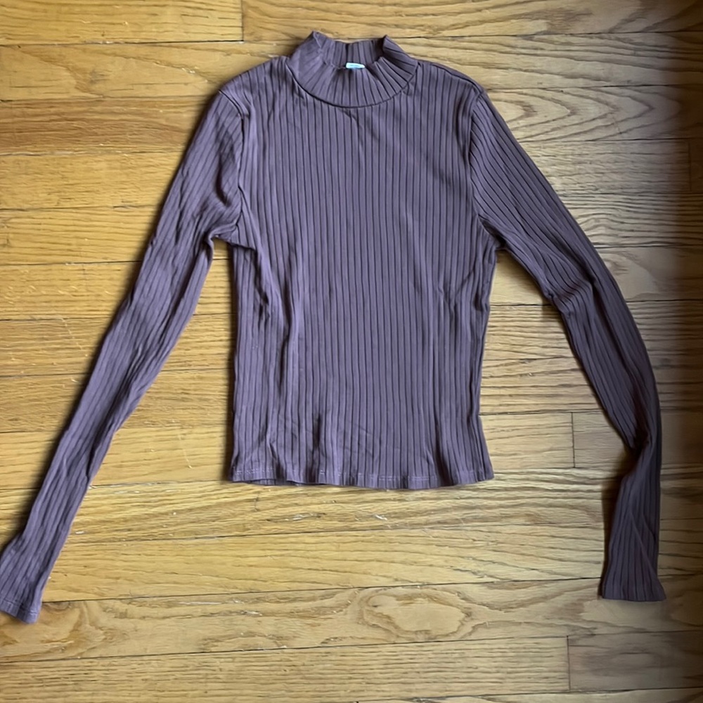 Turtle neck ribbed long sleeve